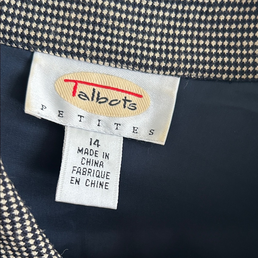 Super Sharp Black/Cream Textured Pattern Rayon/Wo… - image 4